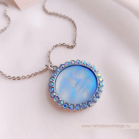 KIRKS FOLLY Кулон на цепочке «Голубая луна»