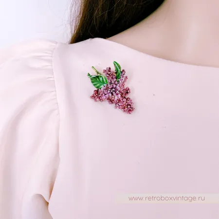 MFA Брошь «Нежная пурпурная сирень» Музейная коллекция