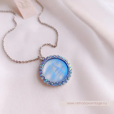 KIRKS FOLLY Кулон на цепочке «Голубая луна»