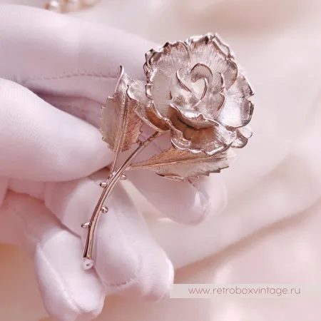 MONET Брошь «Серебристая роза»