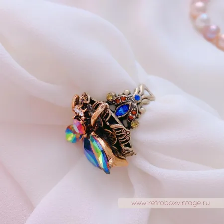 SWEET ROMANCE Кольцо «Радужная пчелка»