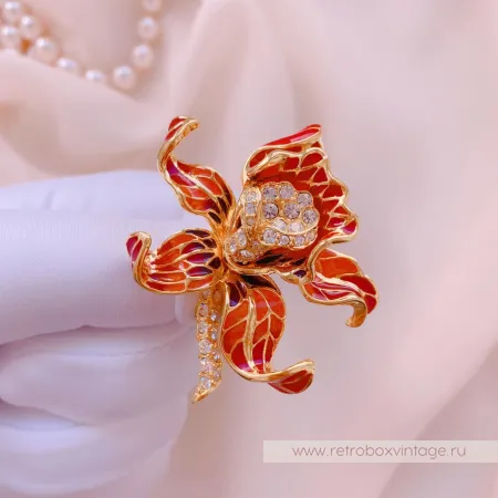 NOLAN MILLER Брошь «Красная орхидея»