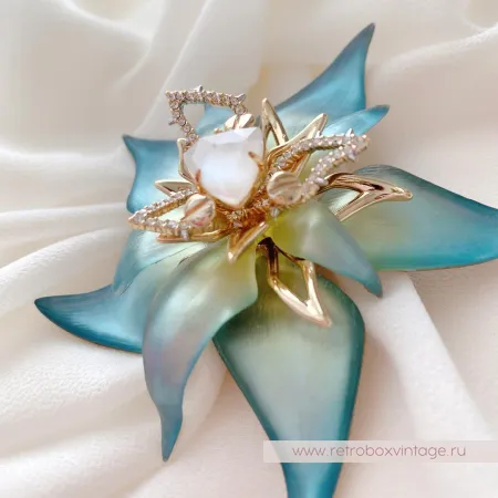 ALEXIS BITTAR Брошь «Голубой эдельвейс»