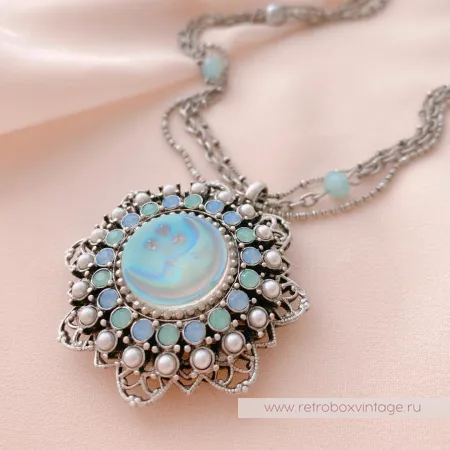 SWEET ROMANCE Кулон на цепочках с бусинами «Лунные кружева»