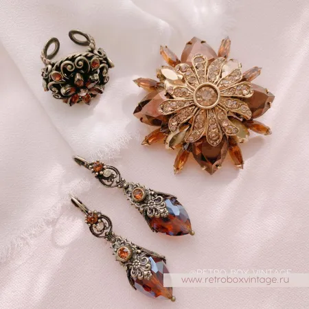 SWEET ROMANCE Серьги «Эсмеральда: коньячные»