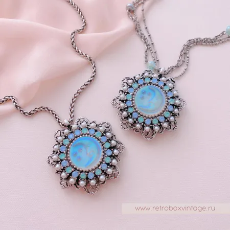 SWEET ROMANCE Кулон на цепочках с бусинами «Лунные кружева»