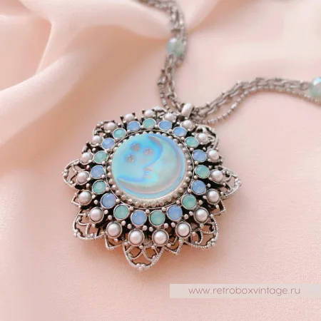 SWEET ROMANCE Кулон на цепочках с бусинами «Лунные кружева»