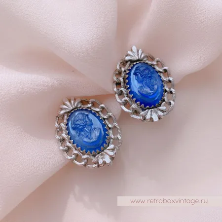 WHITING AND DAVIS Комплект «Голубые камеи» ожерелье и клипсы