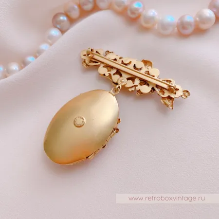 ASKEW LONDON Брошь-локет «Ангелочки»