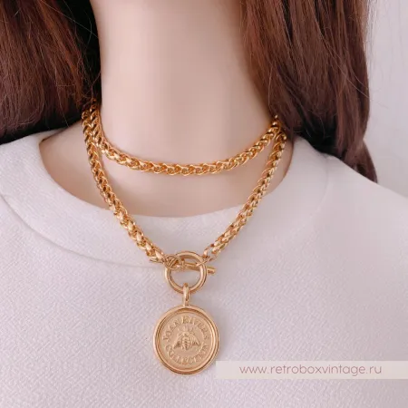 JOAN RIVERS Ожерелье «Медальон с золотой пчелой» (уценка)