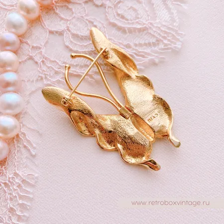 MFA Брошь «Парящая бабочка»