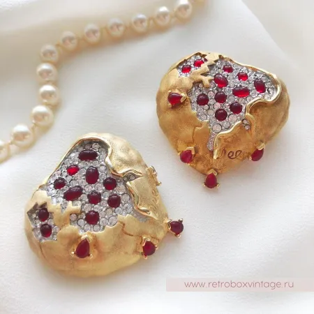 JoiES SALVADOR DALI Брошь «Гранатовое сердце»