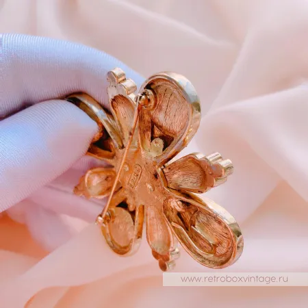 CINER Брошь-кулон «Магия жемчуга» (с нюансами)