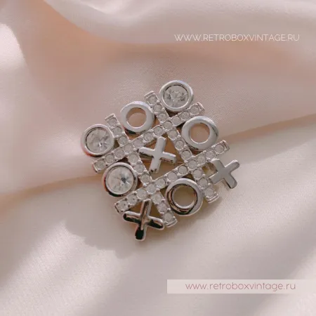 SWAROVSKI Брошь «Крестики-нолики: серебро»