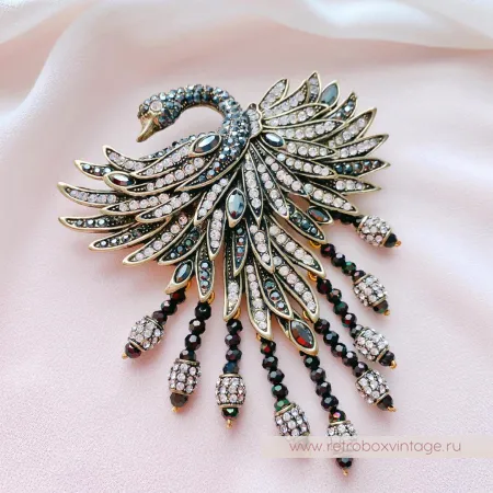 HEIDI DAUS Брошь «Царевна-лебедь»