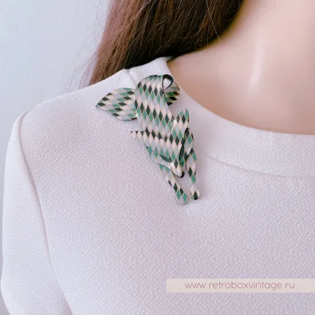 LEA STEIN Брошь «Лиса арлекин: хвойный лес» черные глазки