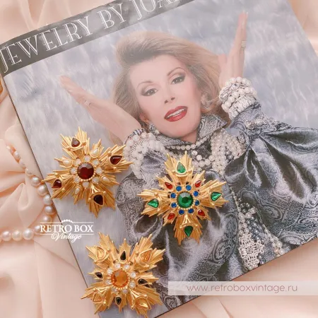JOAN RIVERS Брошь «Мальтийский крест с медовым кристаллом»