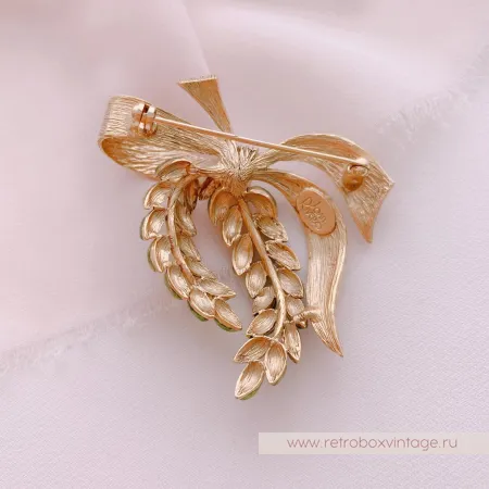 JOAN RIVERS Брошь «Весна: веточка с бантом»