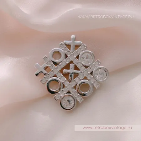 SWAROVSKI Брошь «Крестики-нолики: серебро»