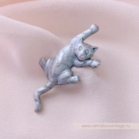 JJ / JONET JEWELRY Брошь-пин «Озорной котик: серебро»
