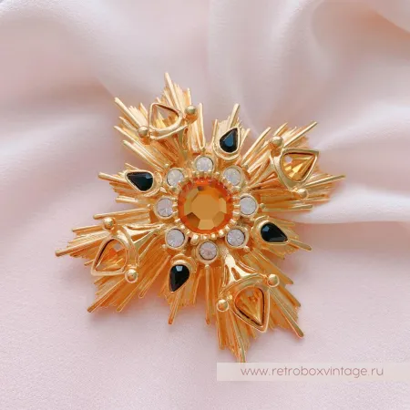 JOAN RIVERS Брошь «Мальтийский крест с медовым кристаллом»