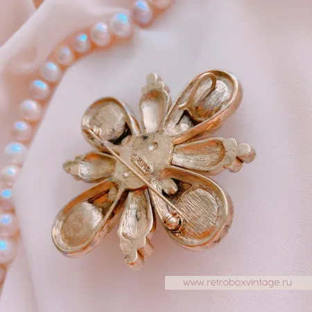 CINER Брошь-кулон «Магия жемчуга» (с нюансами)