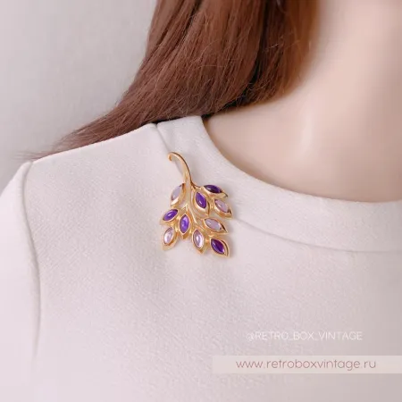 TRIFARI Брошь «Фиолетовая веточка»