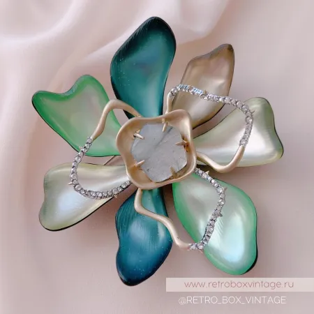 ALEXIS BITTAR Брошь «Цветик-семицветик с лунным камнем»