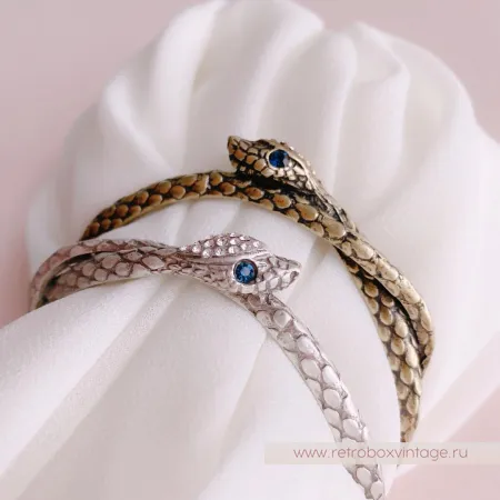 SWEET ROMANCE Браслет-обруч «Змея-хранительница: серебро»