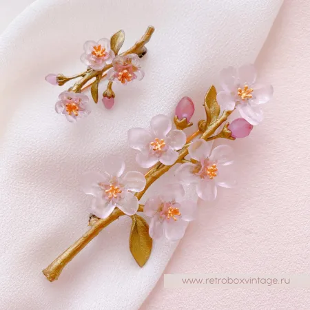 MICHAEL MICHAUD Брошь «Нежная весна: веточка цветущего персика»
