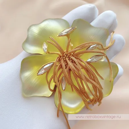 ALEXIS BITTAR Брошь «Орхидея Офелия: лимонно-желтая» с цепочками