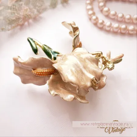 KIRKS FOLLY Брошь «Пудровый ирис с феей»