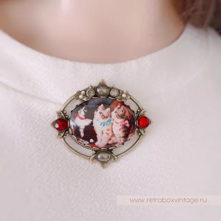 SWEET ROMANCE Брошь «Три милых котенка» (с нюансом)