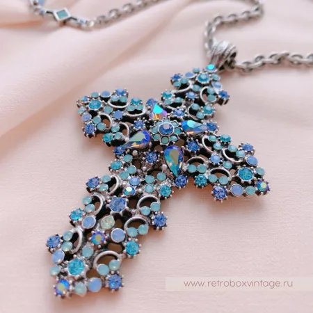 SWEET ROMANCE Кулон на цепочке «Голубой крест»