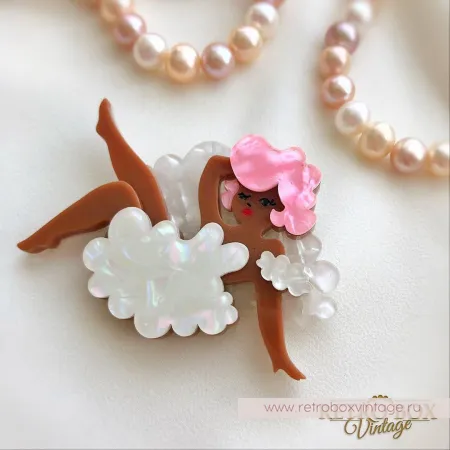 ERSTWILDER Брошь «Розовые мечты: девушка в облаках»