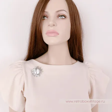 JJ / JONET JEWELRY Брошь "Девушка Луна и Солнце"