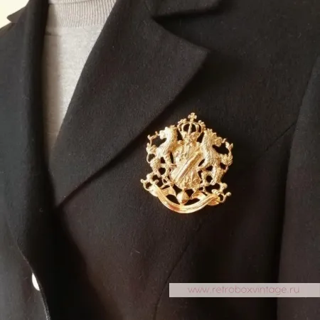 JOAN RIVERS Брошь «Фамильный герб со львами»