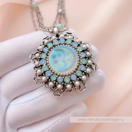 SWEET ROMANCE Кулон на цепочках с бусинами «Лунные кружева»