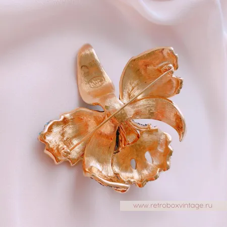 JOAN RIVERS Брошь «Синяя орхидея с жемчужиной»