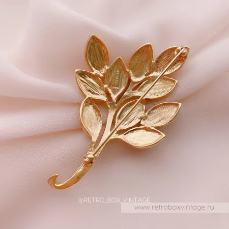 TRIFARI Брошь «Фиолетовая веточка»