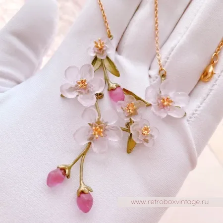 MICHAEL MICHAUD Колье "Нежная весна: цветы персика" крупные цветы