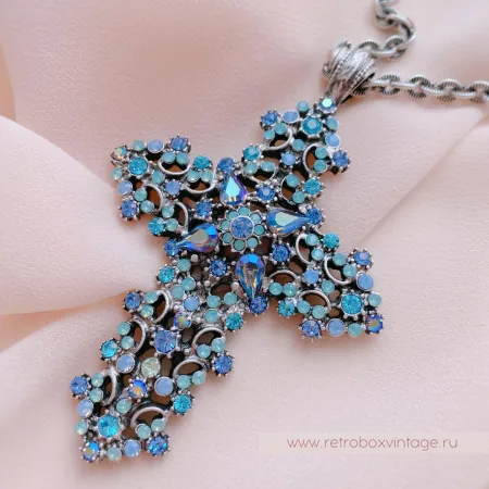 SWEET ROMANCE Кулон на цепочке «Голубой крест»