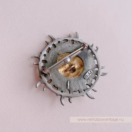 JJ / JONET JEWELRY Брошь-кулон «Солнце с улыбкой»