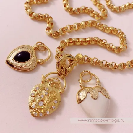 JOAN RIVERS Ожерелье-цепь с подвесками «Сердца трех»