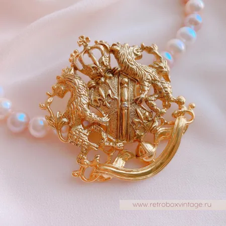 JOAN RIVERS Брошь «Фамильный герб со львами»