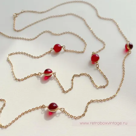 AVON Нить с кабошонами-безелями «Ягодка»