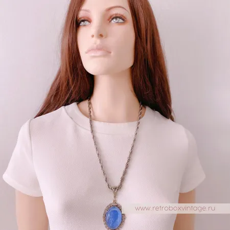 WHITING AND DAVIS Комплект «Голубые камеи» ожерелье и клипсы