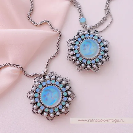 SWEET ROMANCE Кулон на цепочках с бусинами «Лунные кружева»