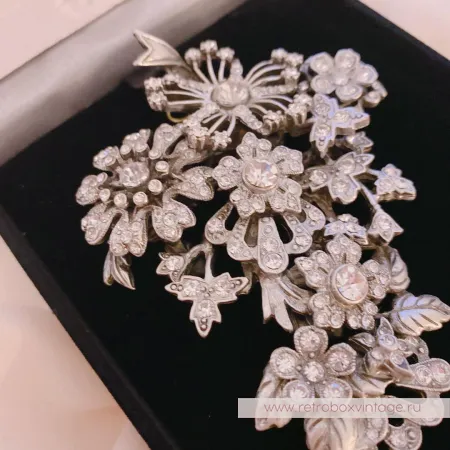 SWEET ROMANCE Брошь «Корсажная роскошь»