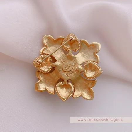 JOAN RIVERS Брошь «Шахерезада: мальтийский крест»